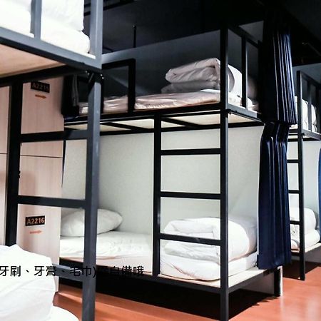 Hosin Hotel Taichung Bagian luar foto