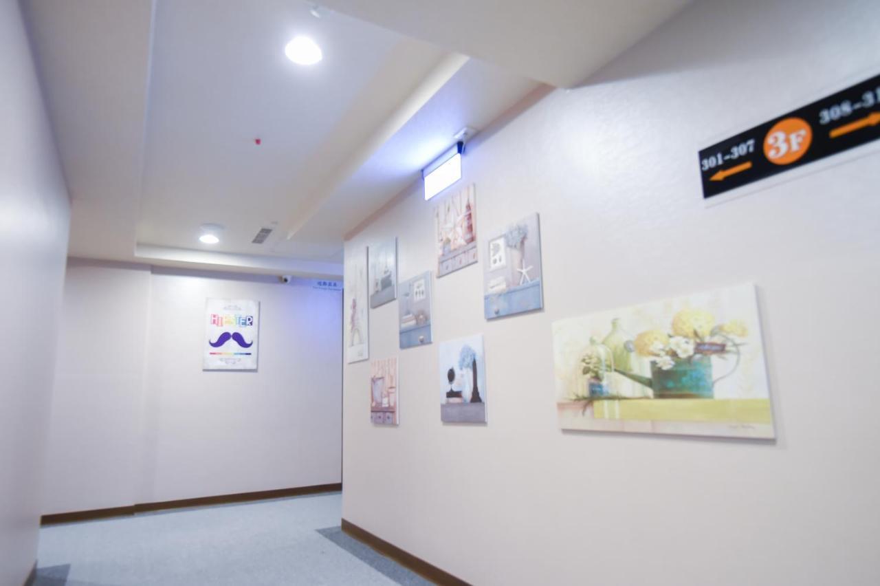 Hosin Hotel Taichung Bagian luar foto
