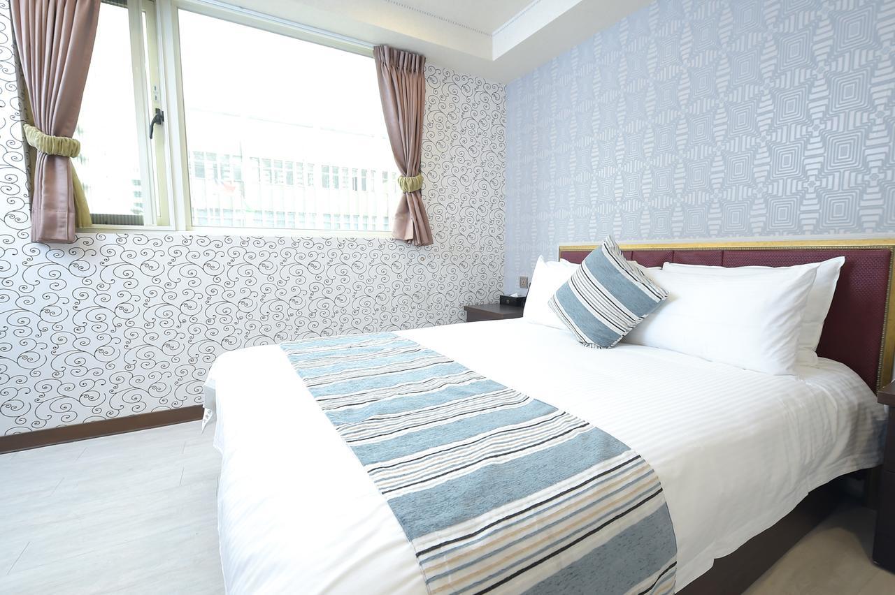 Hosin Hotel Taichung Bagian luar foto