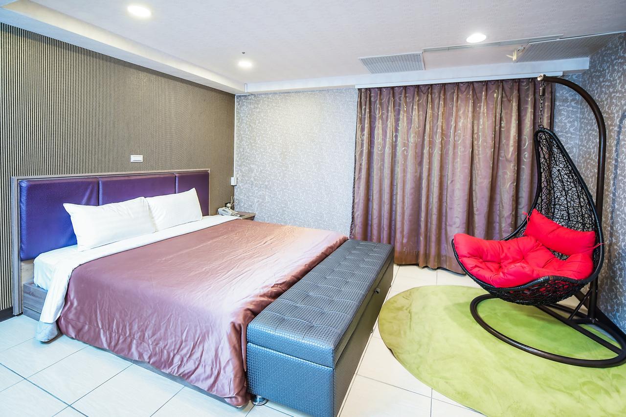 Hosin Hotel Taichung Bagian luar foto