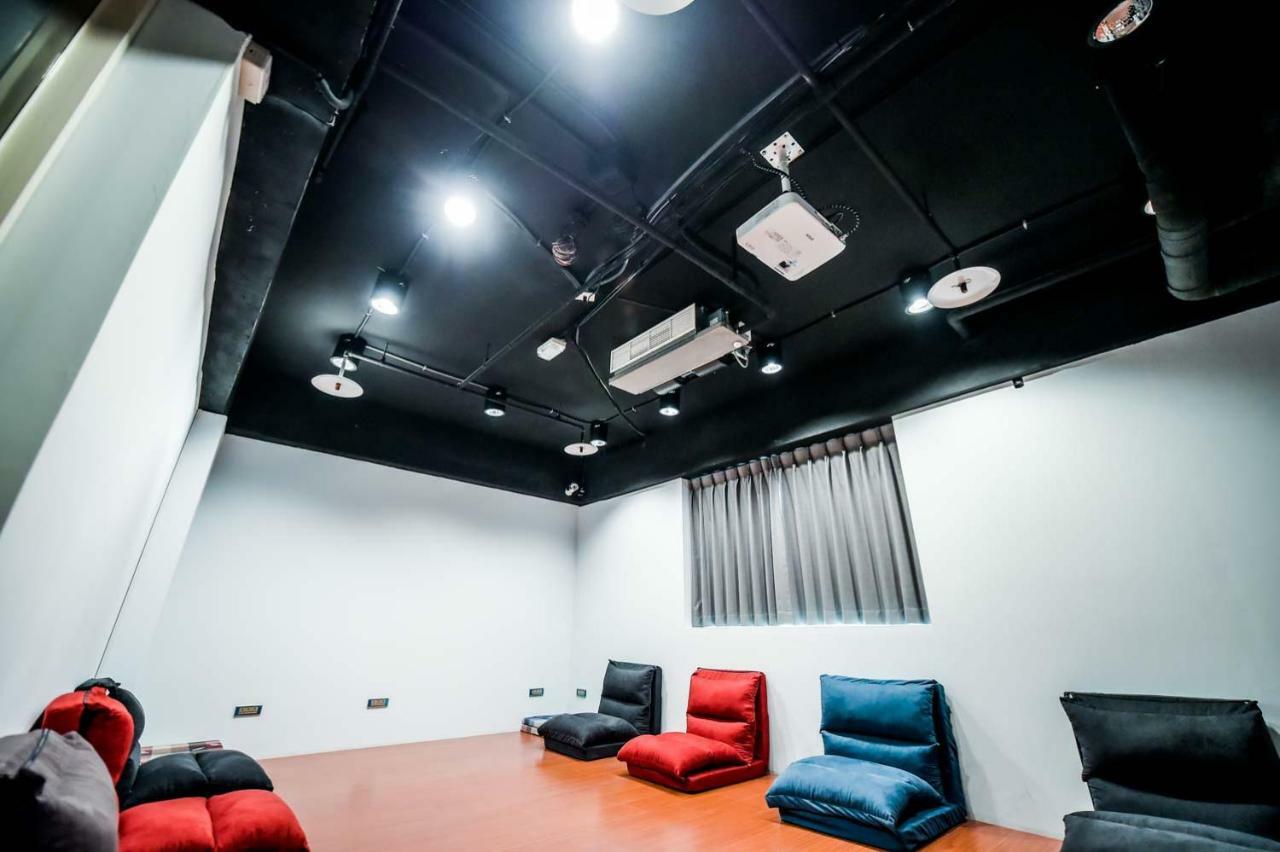 Hosin Hotel Taichung Bagian luar foto